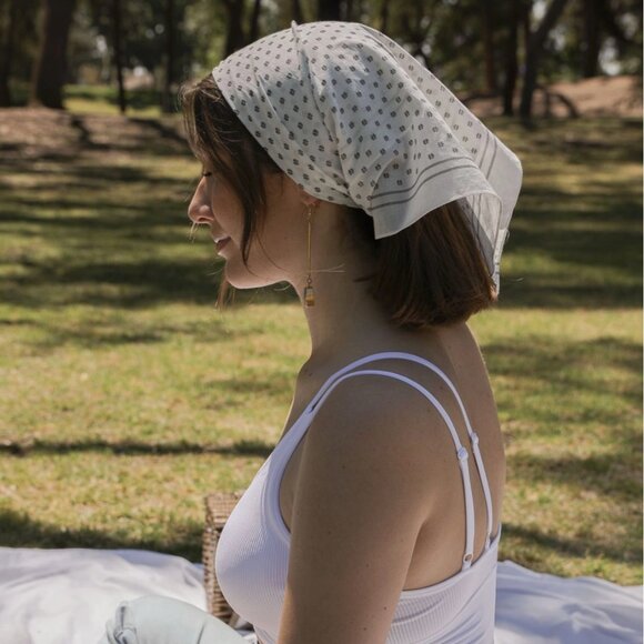 Floral Dot Square Bandana White - Picture 1 of 5